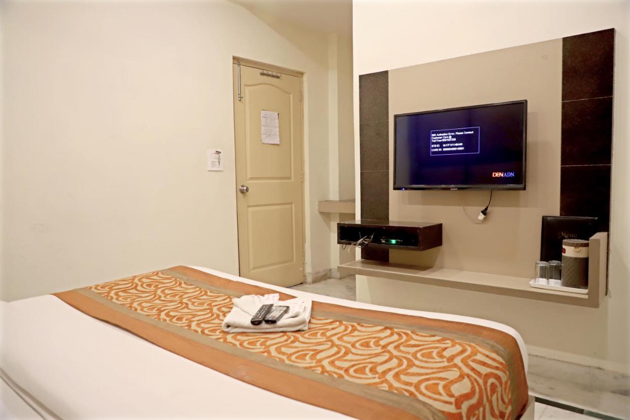 Hotel Klick International At "5 Min Walking " From New Delhi Railway Station ภายนอก รูปภาพ