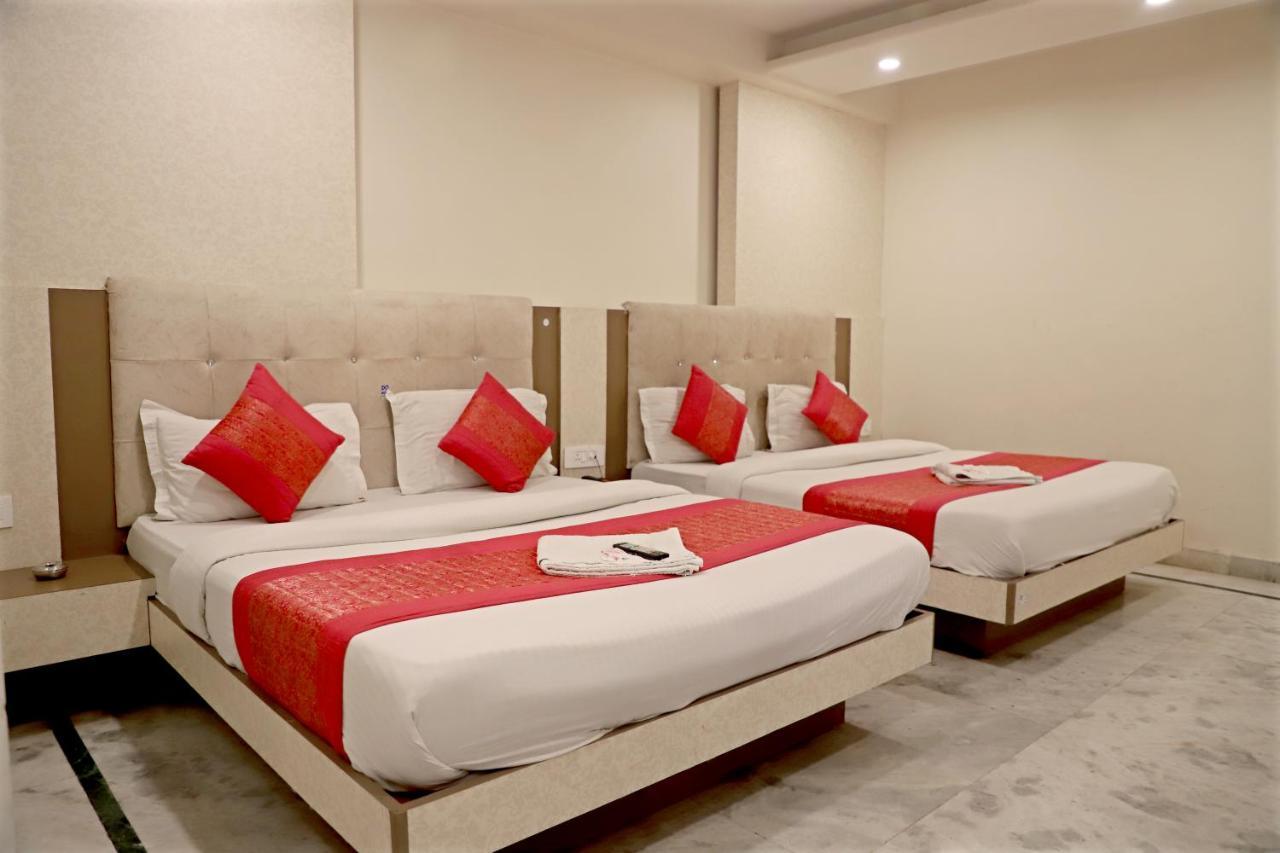 Hotel Klick International At "5 Min Walking " From New Delhi Railway Station ภายนอก รูปภาพ